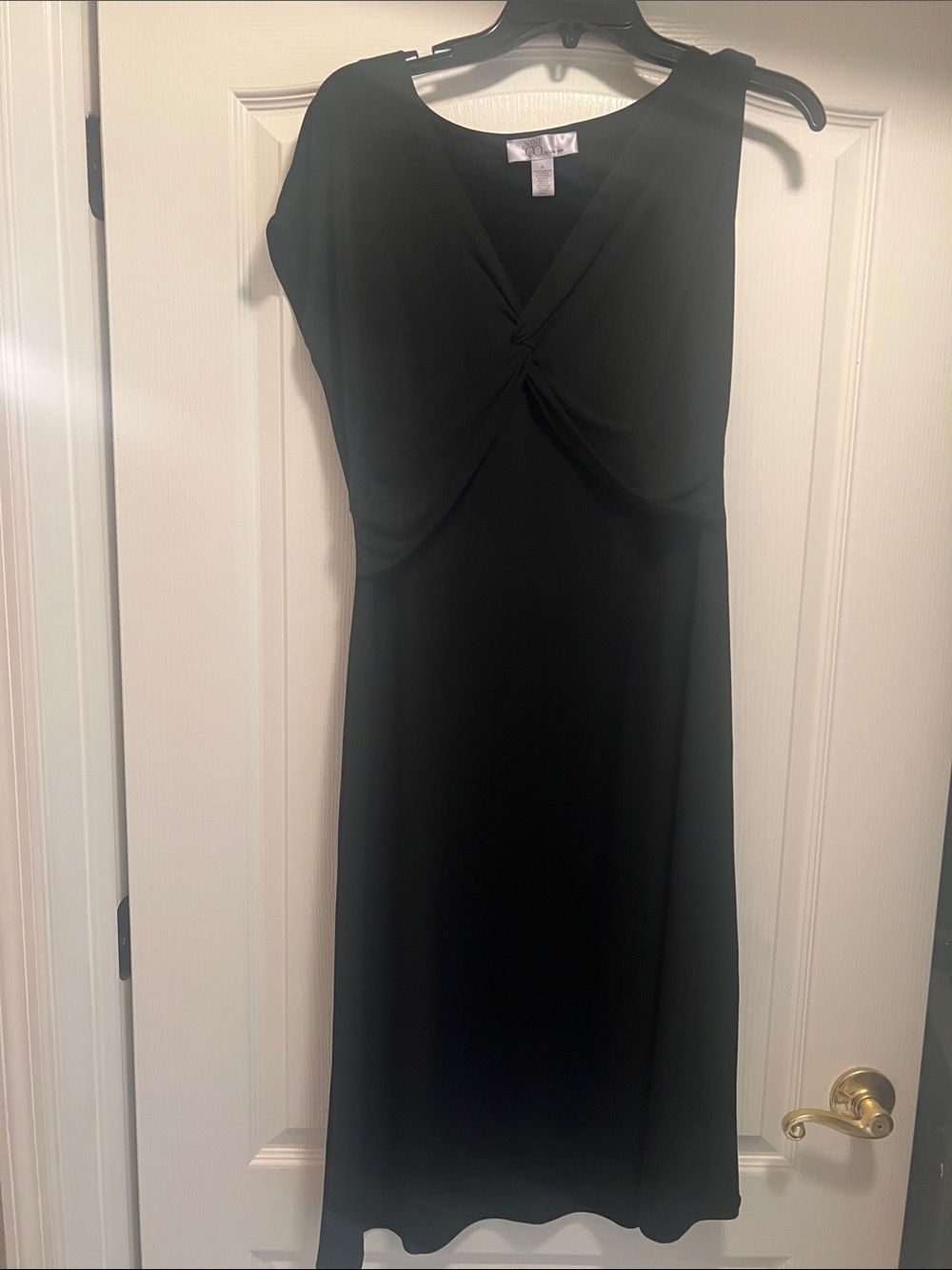 Nine & Co. Black Twist-Front Midi Dress